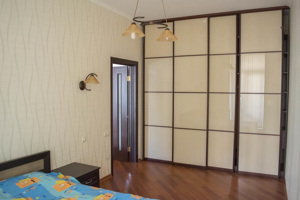 Ferienwohnung Светлая Квартира Odessa Exterior foto